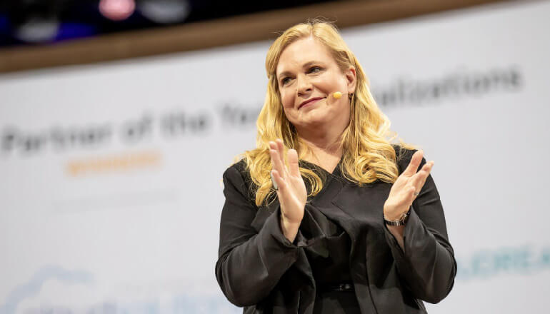 Article CXO Corner: Carolee Gearhart, VP Global Channel & SMB Sales, Google  - How to Be a Better Leader Image