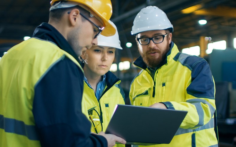 Advanced simulation capabilities Work colleagues testing on laptop